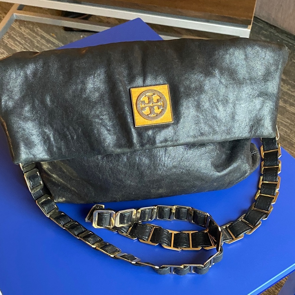 Tory Burch Black Leather Flap Chain Bag Gold Logo Crossbody Shoulder Purse
